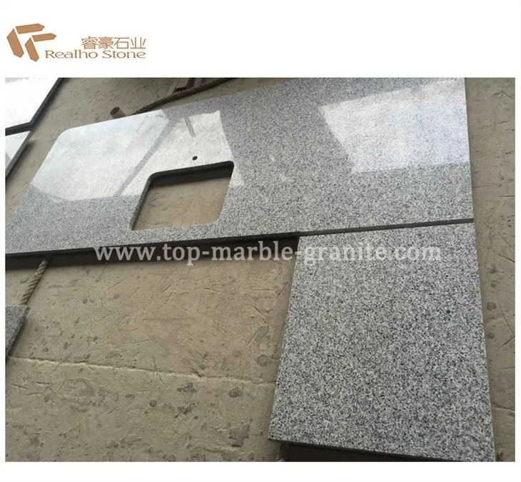 Leštěná Luna Pearl Granite Deska do kuchyně